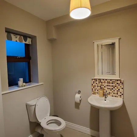 Spacious 3 Bedroom Hotel Kilcock